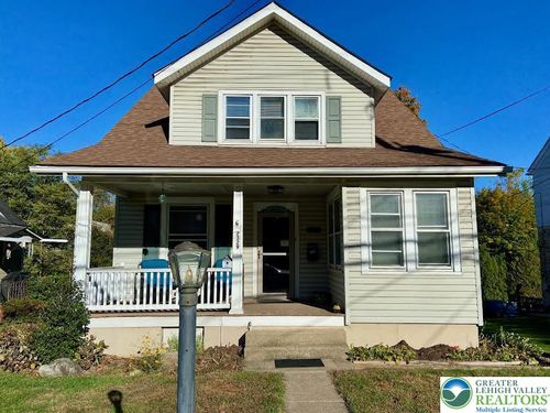 2329 Park Ave, Palmer Twp, PA, 18045-2810 | Card Image