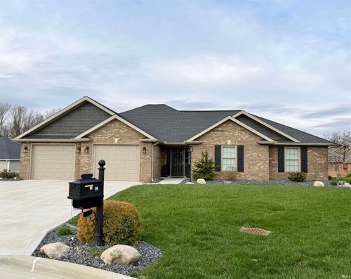 627 W 34th St, Jasper, IN, 47546-1067 | Card Image