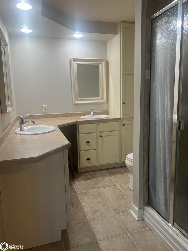 60 Country Club Dr, House other with 3 bedrooms, 2 bathrooms and null parking in Humboldt IA | Image 59
