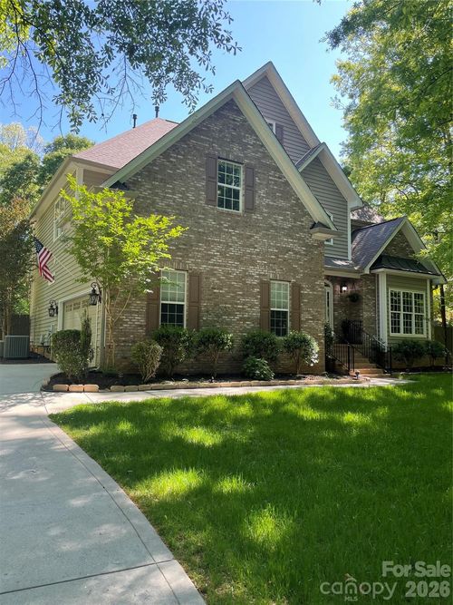 734 Lynnwood Farms Dr, Fort Mill, SC, 29715-5816 | Card Image