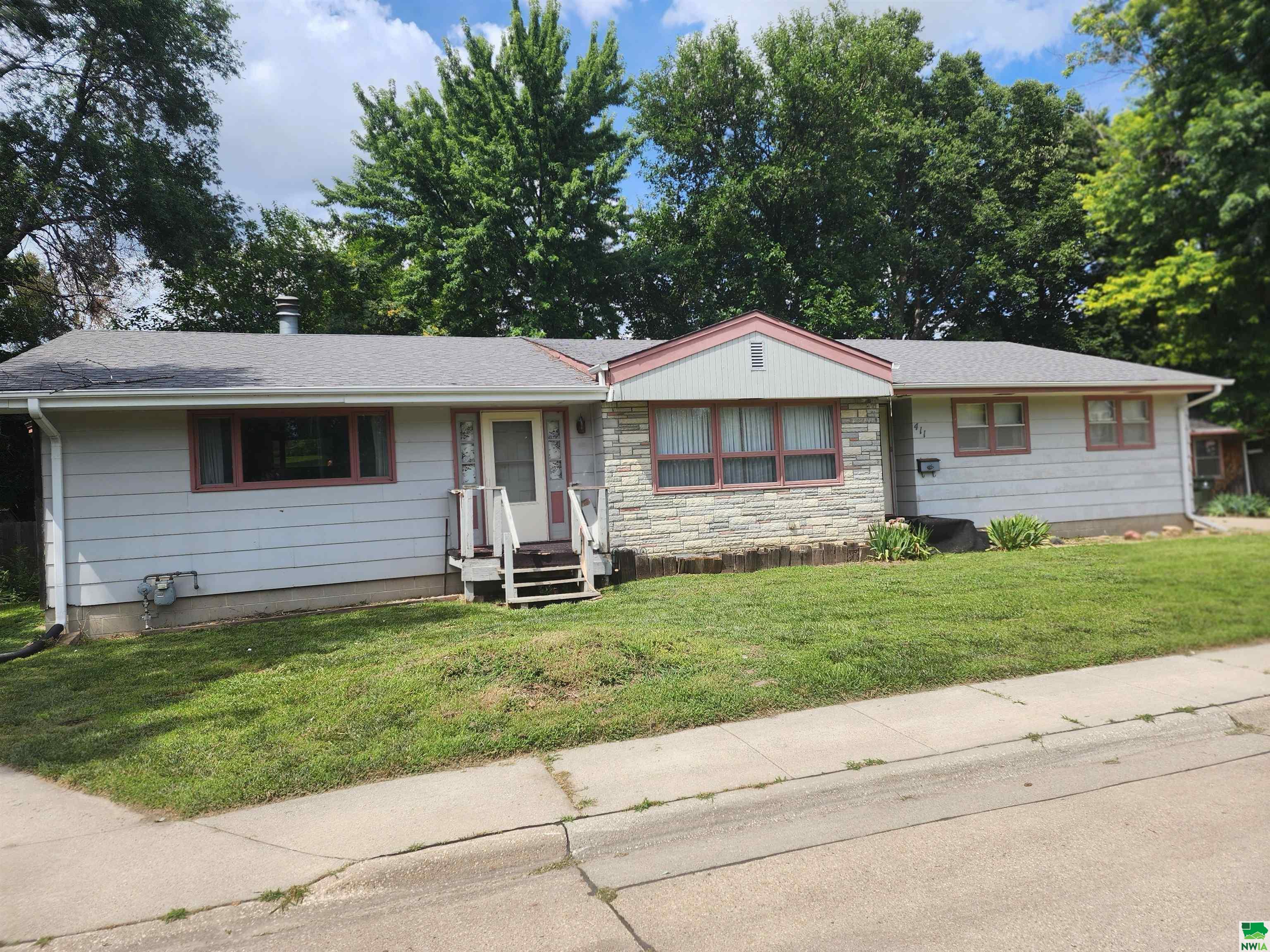 22nd St, South Sioux City, NE 68776