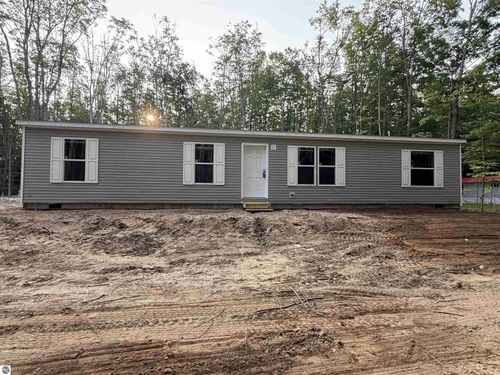 7147 Willowbrook Cir, Mancelona, MI, 49659-9484 | Card Image