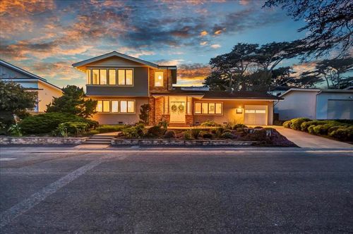 1037 Shell Ave, Pacific Grove, CA, 93950-2124 | Card Image