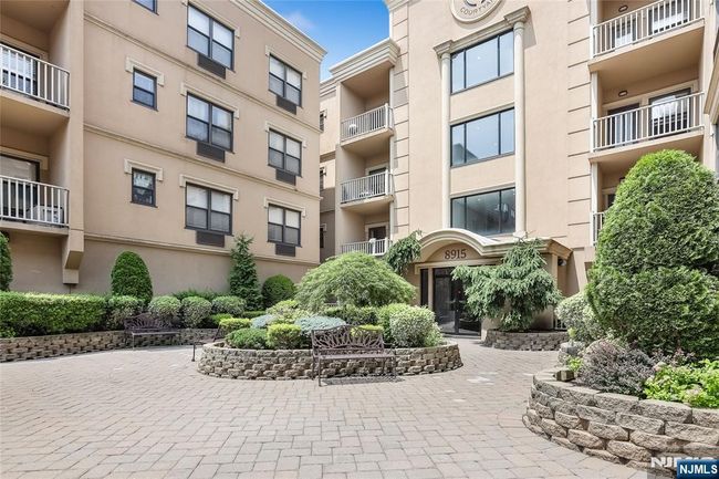 8915 Bergenwood Ave, Condo with 1 bedrooms, 1 bathrooms and null parking in North Bergen NJ | Image 24