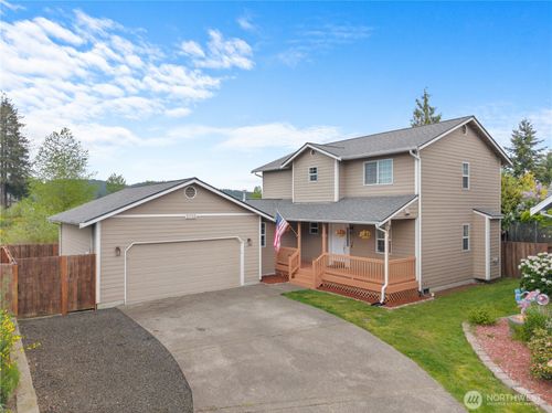2732 28th Ave Sw, Tumwater, WA, 98512-7868 | Card Image