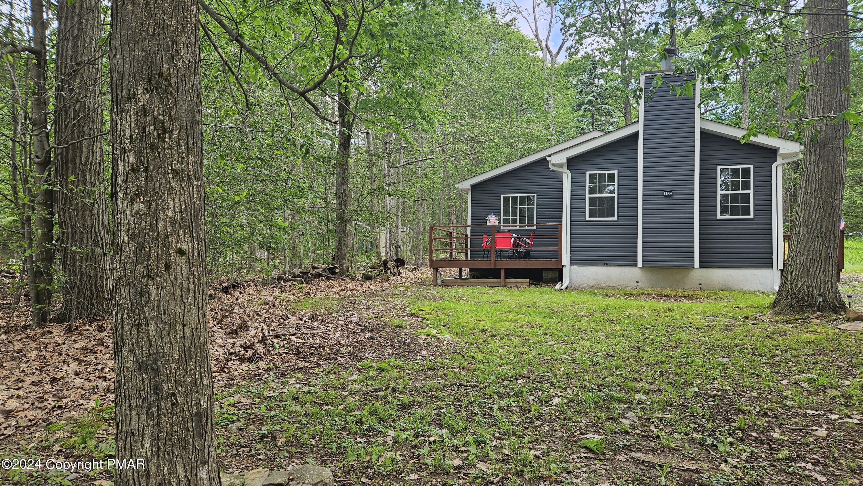 Wildflower Dr, Tobyhanna, PA 18466