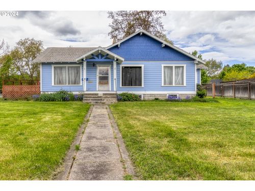 644 S Main St, Milton-Freewater, OR, 97862-1429 | Card Image