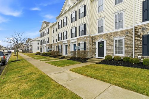 5282 Royal Arch Cascade Dr, Dublin, OH, 43016-6273 | Card Image