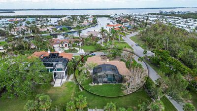 5901 Emerald Harbor Drive, House other with 2 bedrooms, 2 bathrooms and null parking in LONGBOAT KEY FL | Image 2