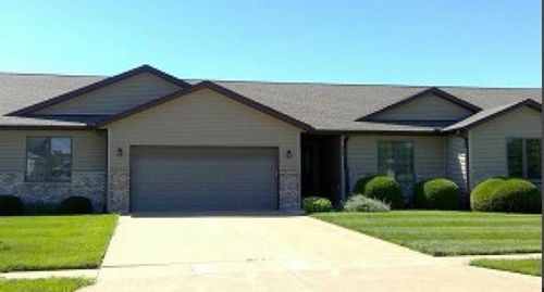 432-432 Mill Ridge Rd, Clinton, IA, 52732-4915 | Card Image