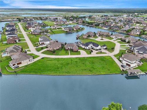 464 San Cristobal Ct, Slidell, LA, 70458-8866 | Card Image