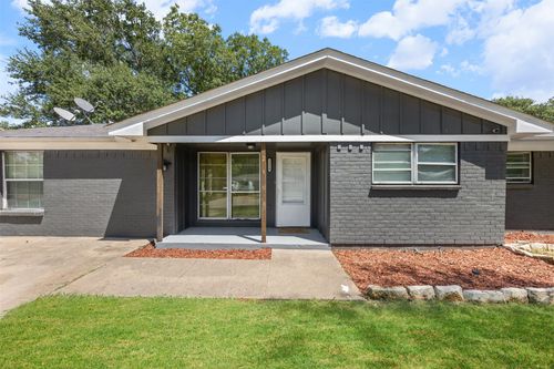 2410 Linda Dr, Ennis, TX, 75119-7612 | Card Image