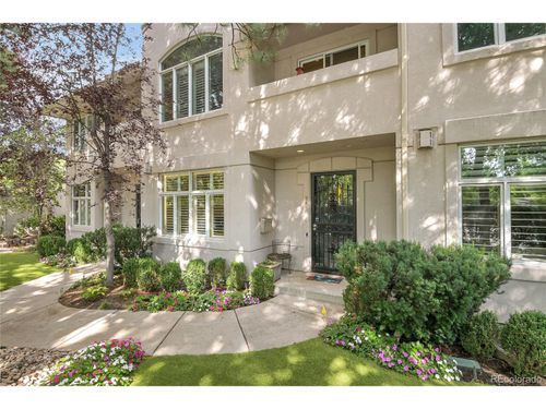 566 Josephine St, Denver, CO, 80206-4211 | Card Image