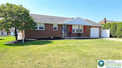 3512 Center St, Whitehall, PA, 18052-3134 | Card Image