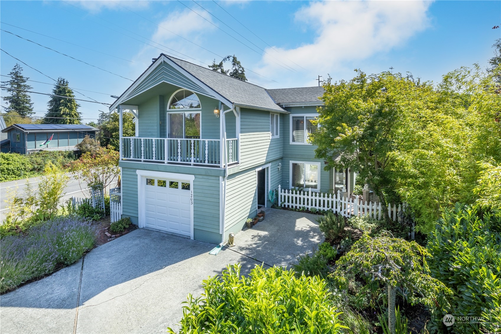 13th St, Port Townsend, WA 98368