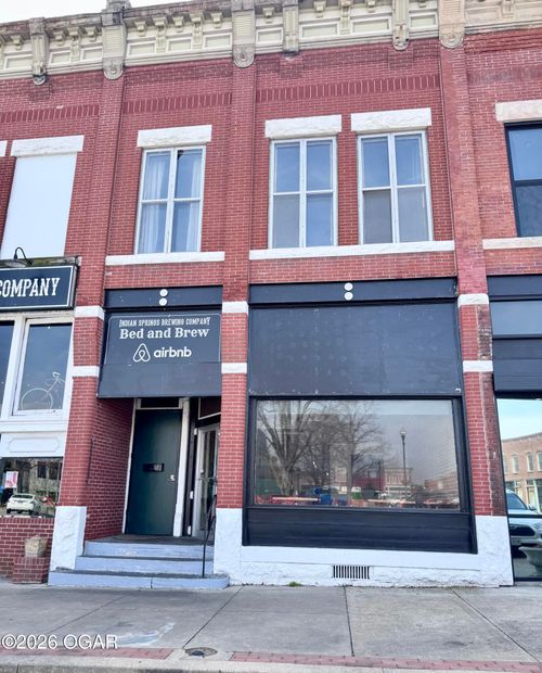 107 E Main St, Neosho, MO, 64850-1810 | Card Image
