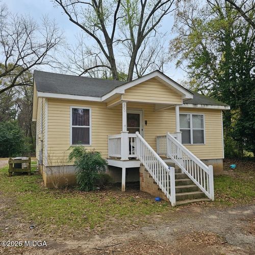 600 W Main St, Forsyth, GA, 31029-3254 | Card Image