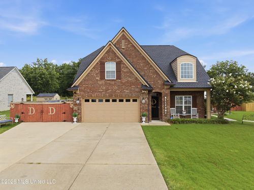 887 Rigby Ave, Tunica, MS, 38676-7005 | Card Image