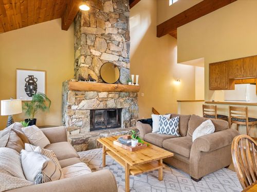 2317 Cheakamus Way, Whistler, BC, V8E0A8 | Card Image