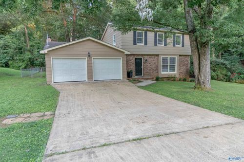 2211 Hickory Hill Dr, Guntersville, AL, 35976-7578 | Card Image