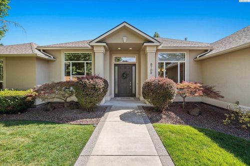 8709 W 3rd Ave, Kennewick, WA, 99336-9404 | Card Image