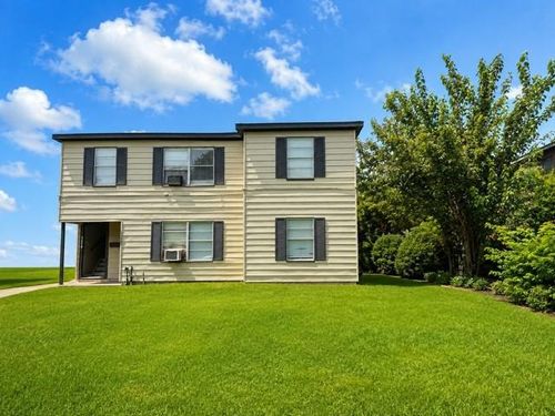 1208 7th Ave N, Texas City, TX, 77590-7433 | Card Image