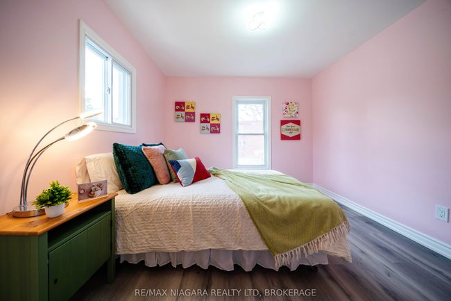 4749 Epworth Cir, House other with 4 bedrooms, 3 bathrooms and 4 parking in Niagara Falls ON | Image 30