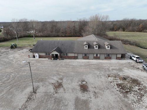 15281 State Highway 109, Dow, IL, 62022-3227 | Card Image