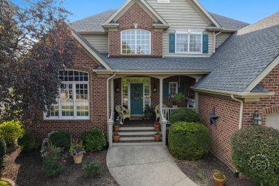 FRONT WALK | Image 2