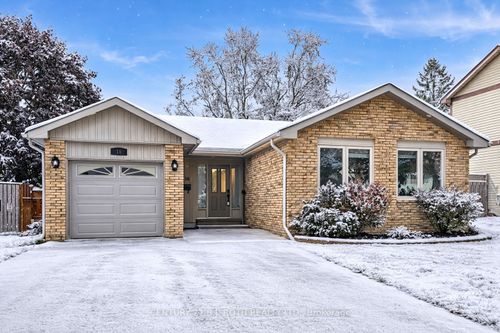 16 Gloria St, Barrie, ON, L4N4L9 | Card Image