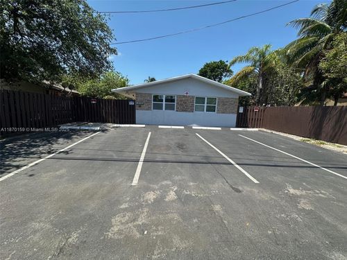 apt-3-1105 Ne 5th Ter, Fort Lauderdale, FL, 33304-4929 | Card Image
