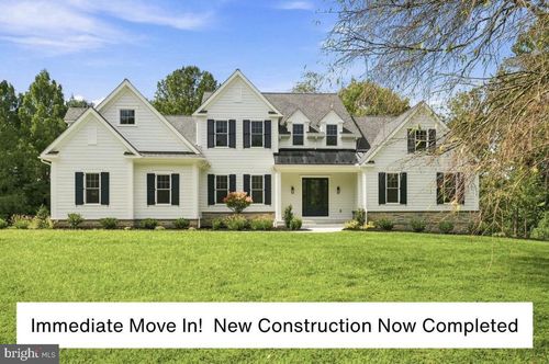 b-102 Knoxlyn Farm Dr, Kennett Square, PA, 19348-2700 | Card Image