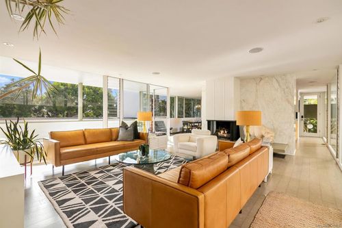 5622 Linda Rosa Ave, La Jolla, CA, 92037-7538 | Card Image