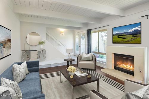 1541 Eucalyptus Cir, Thousand Oaks, CA, 91360-6315 | Card Image