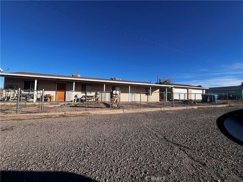 137 San Carlos St, Needles, CA, 92363 | Card Image