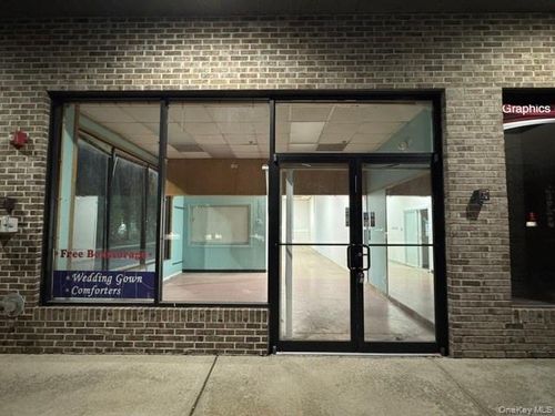 4-27 Old Middletown Rd, New City, NY, 10956-2740 | Card Image