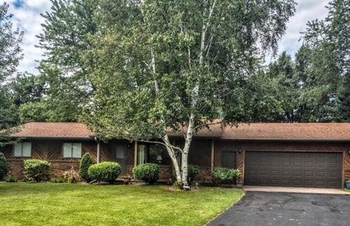1150 Custer Sq, Stevens Point, WI, 54482-8408 | Card Image