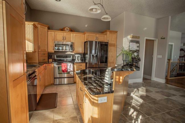 7 Chinook Crescent, House other with 5 bedrooms, 3 bathrooms and 6 parking in High Level AB | Image 15