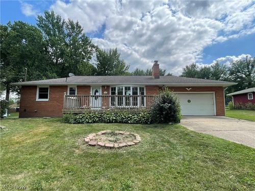 5724 Bonnie Lou Dr, New Franklin, OH, 44319-4708 | Card Image