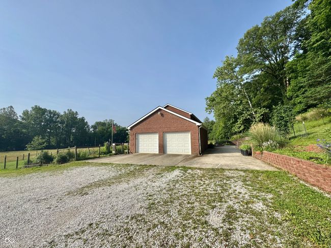 view of detached garage | Image 13