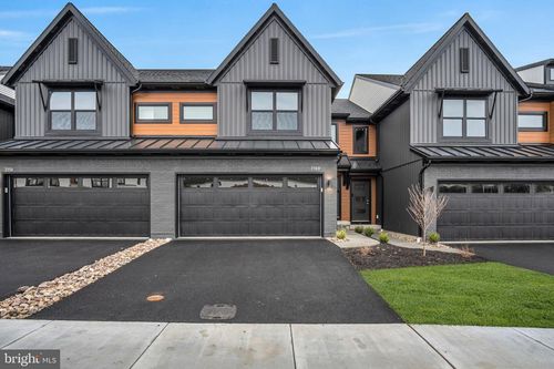 2160 S Autumn Chase Dr, MECHANICSBURG, PA, 17055-9627 | Card Image