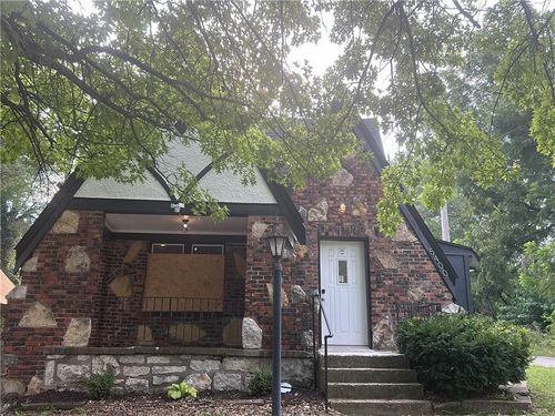 5400 Olive St, Kansas City, MO, 64130-3517 | Card Image