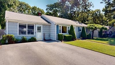 78 Helen Avenue, House other with 3 bedrooms, 1 bathrooms and 4 parking in Warwick RI | Image 2