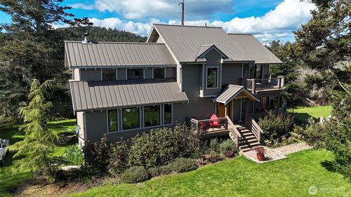 138 Lighthouse Ln, Friday Harbor, WA, 98250-8486 | Card Image