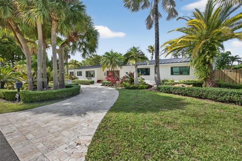 8125 Sw 184th Ter, Cutler Bay, FL, 33157-7468 | Card Image
