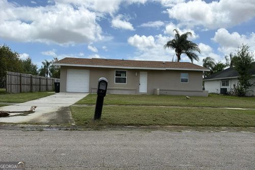 643 Sw Ivanhoe Drive, Port Saint Lucie, FL, 34983 | Card Image