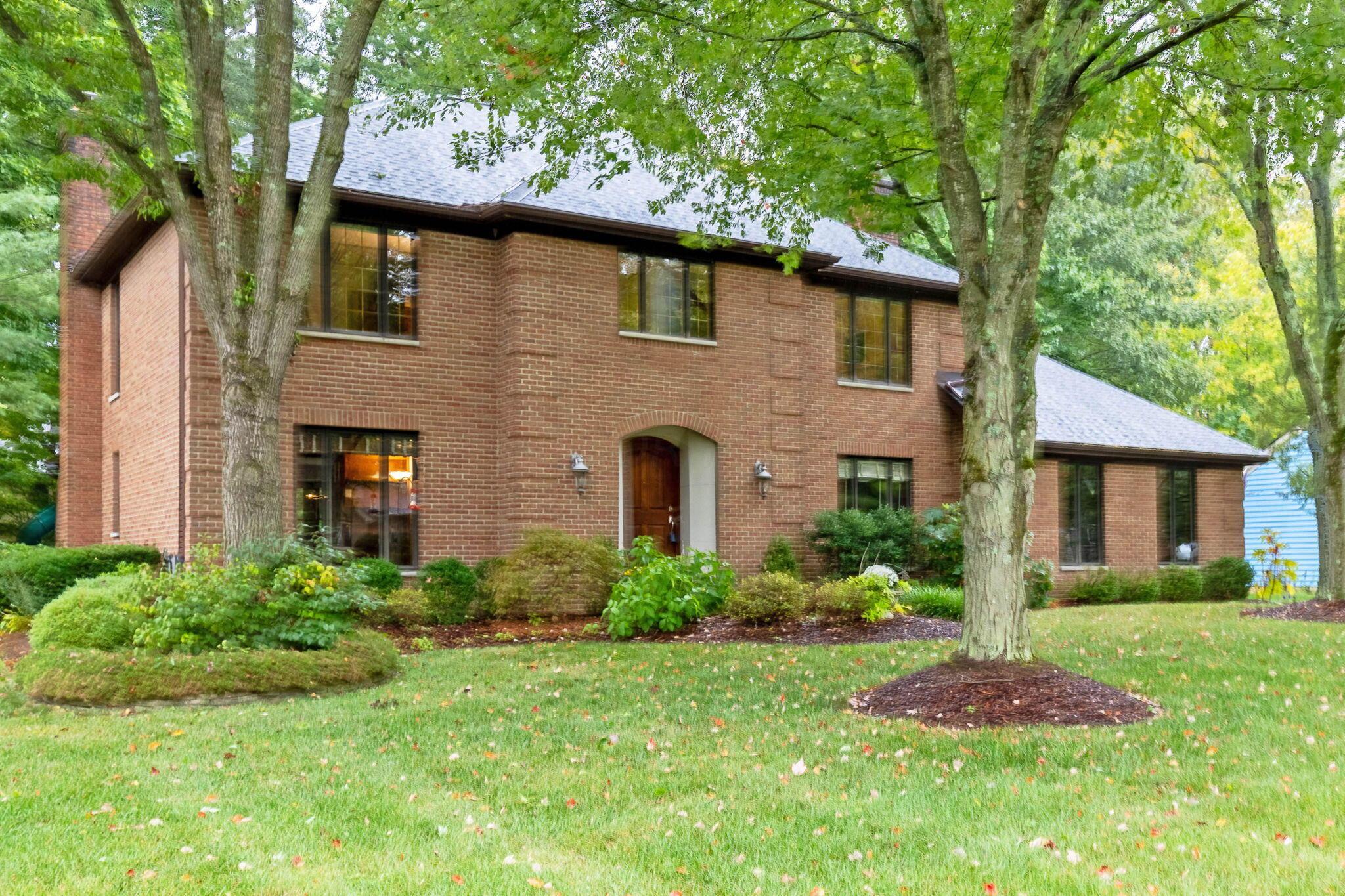 Shoreline Dr, Lewis Center, OH 43035