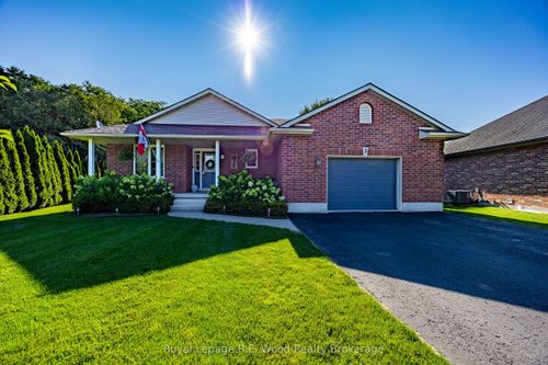 3 Otter View Dr, Otterville, ON, N0J1R0 | Card Image