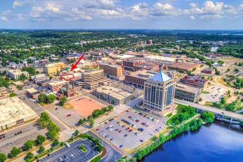 525 N 3rd Street, Wausau, WI, 54403 | Card Image