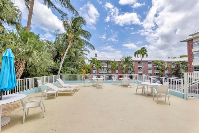 APT-201A - 2426 Se 17 Th St, Condo with 1 bedrooms, 1 bathrooms and null parking in Fort Lauderdale FL | Image 24
